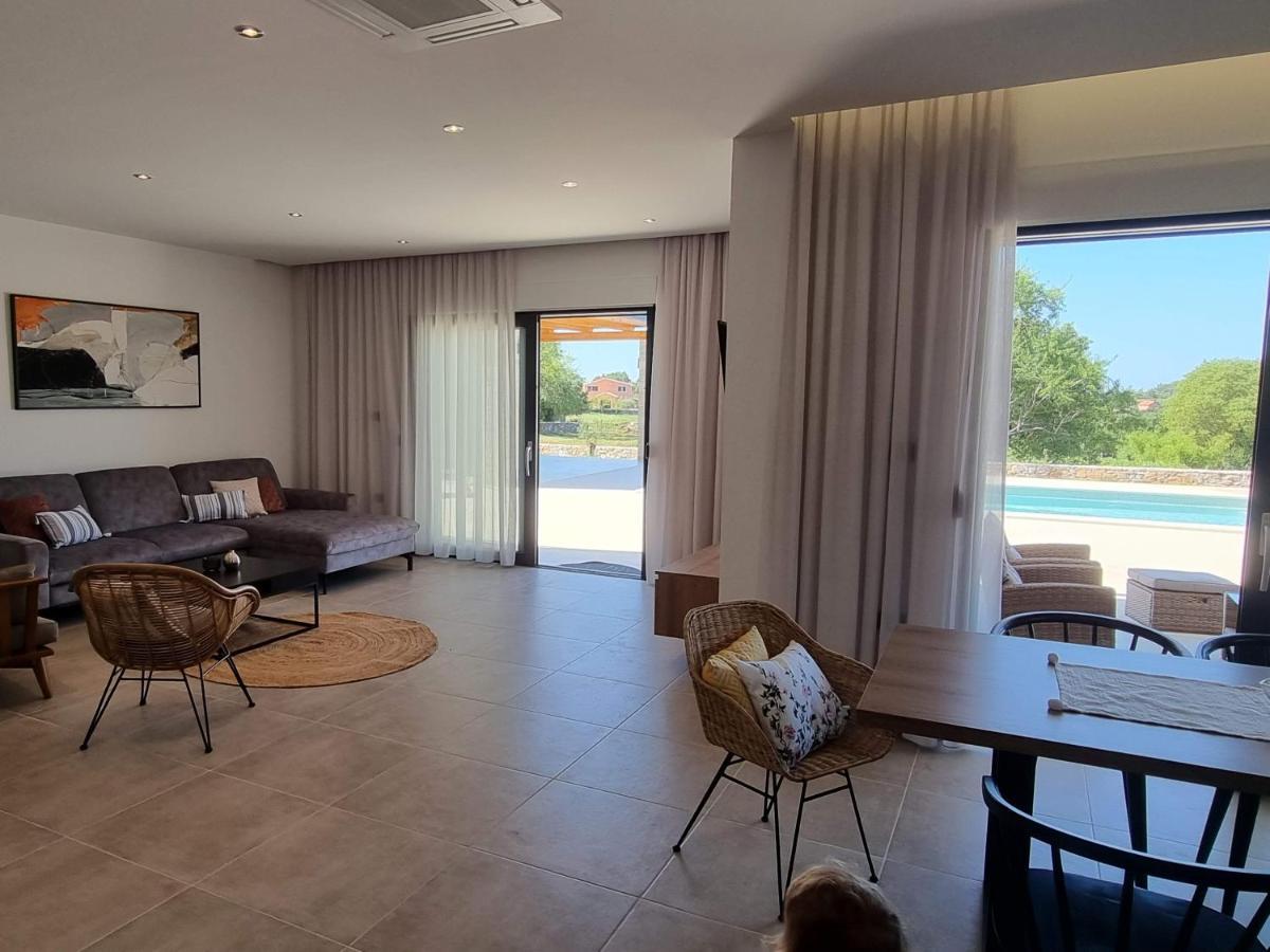 Luxury Villa Serena 2022 - With Heated Pool Cukrici Exterior photo