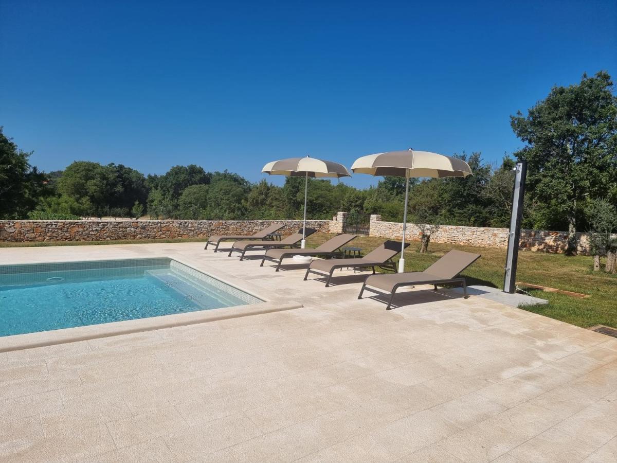 Luxury Villa Serena 2022 - With Heated Pool Cukrici Exterior photo