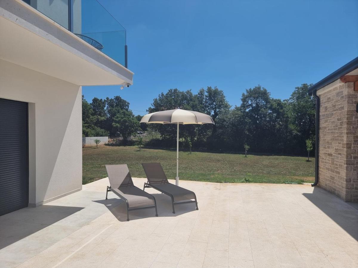 Luxury Villa Serena 2022 - With Heated Pool Cukrici Exterior photo