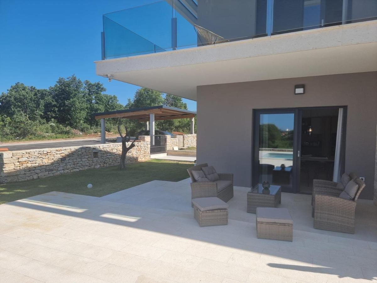 Luxury Villa Serena 2022 - With Heated Pool Cukrici Exterior photo